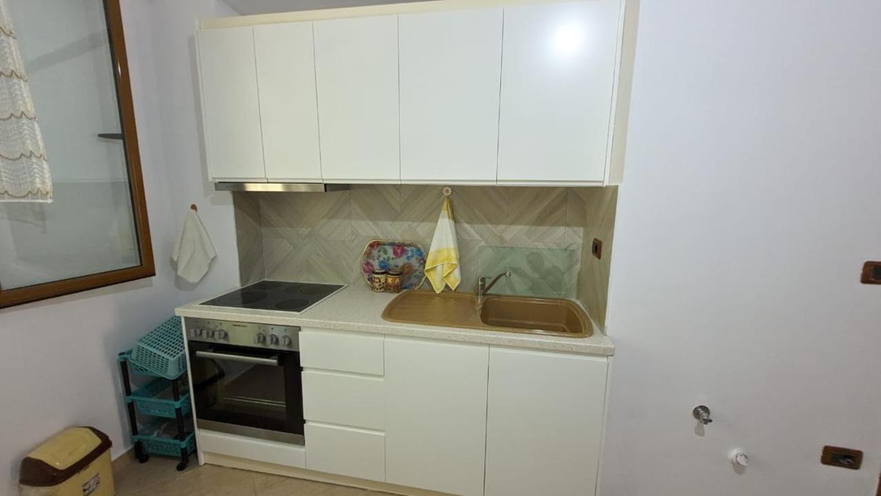 Hasani Apartments ซารานเดอ ภายนอก รูปภาพ